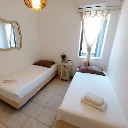 New, Graphic Island House, Near The Sea. * Mármara