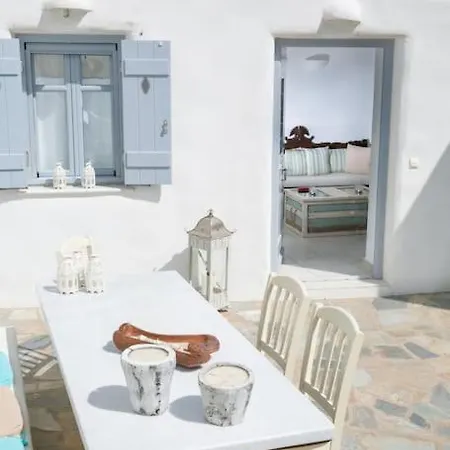 New, Graphic Island House, Near The Sea. Apartman